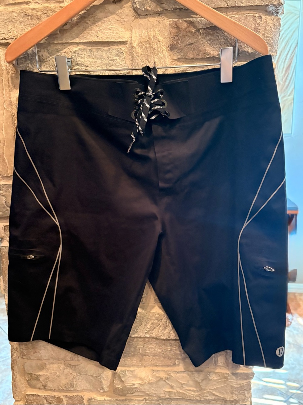 Men's Lululemon Black Boardshorts/Swim Trunks